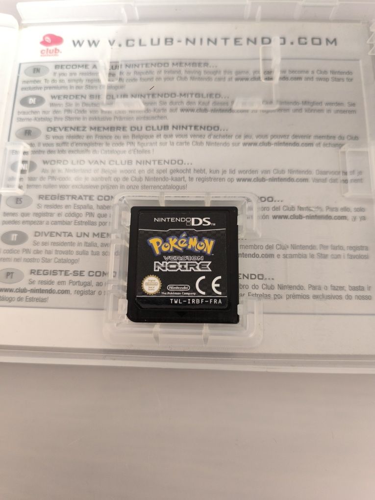 Nintendo DS original, com carregador + Pokémon black original.