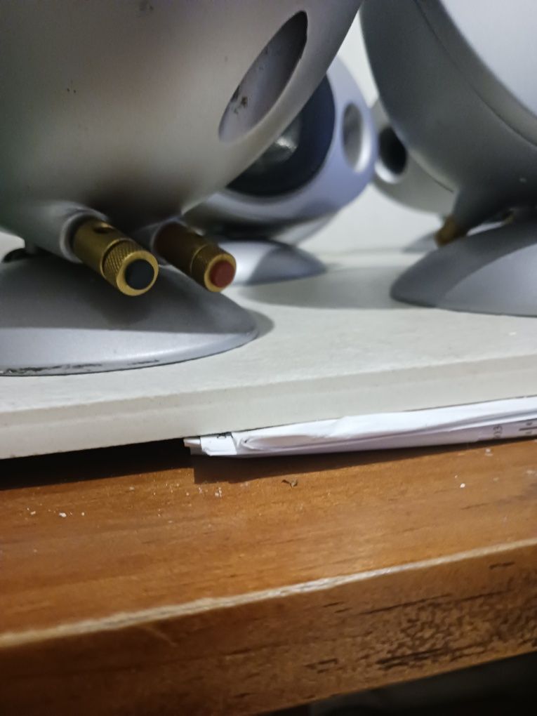 Colunas kef 100w 2 vias