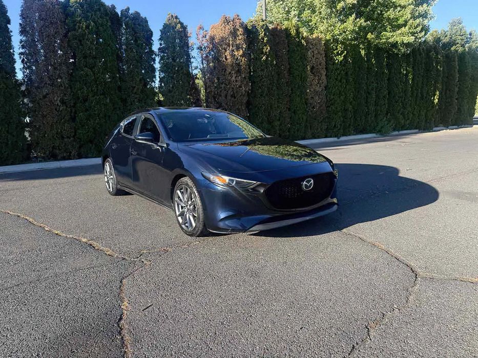 Mazda 3      2019