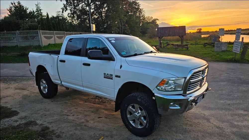 Dodge RAM Dodge Ram Hemi 2500 5.7 Heavy Duty 390KM Benzyna+LPG 4x4 2014