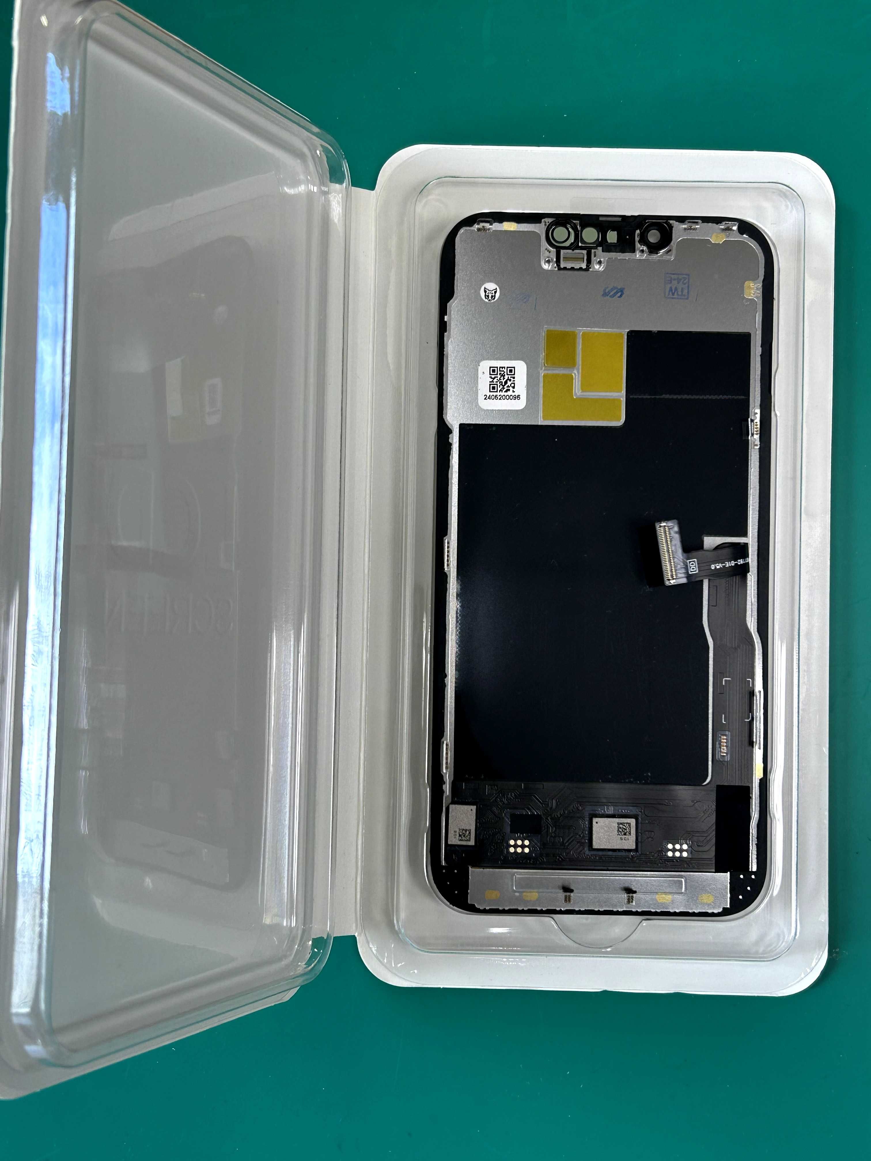 Oryginalne regenerowane wyświetlacze do różnych modeli iPhone!