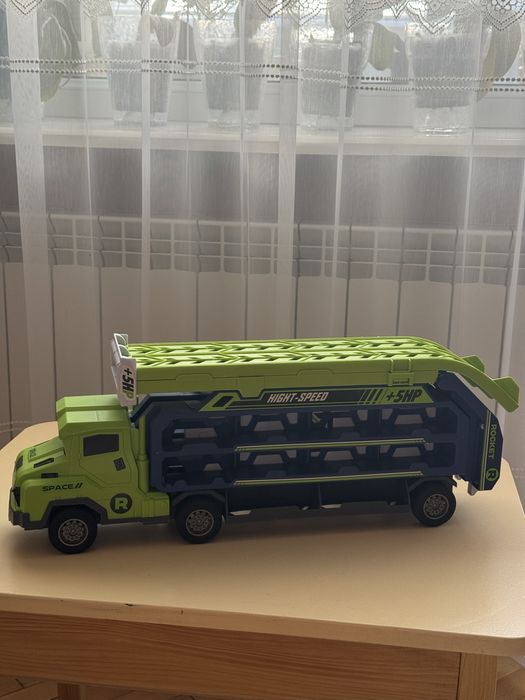 Іграшки в ідеальному стані