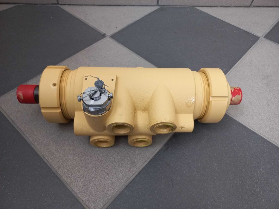 Rozdzielacz skrętu do ładowarki Ł34 Stalowa Wola inne części HSW