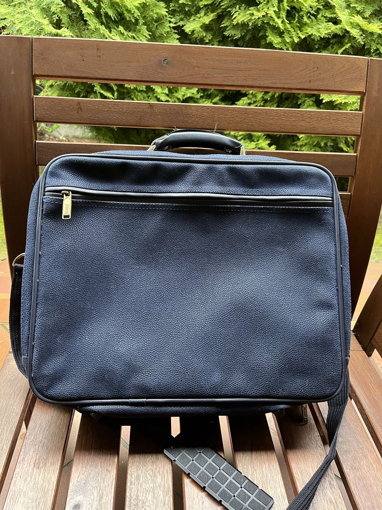 Torba na laptopa mała walizka