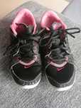 Ténis Nike preto/rosa