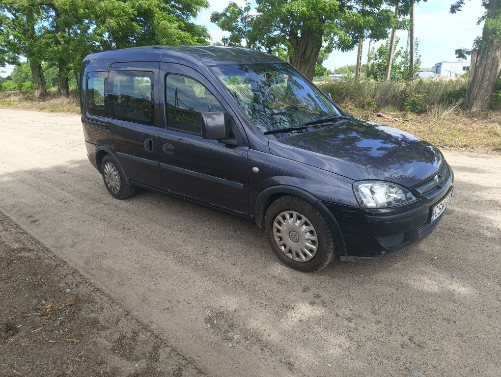 Opel Combo 2003 rok 1.3 klima hak CB radio