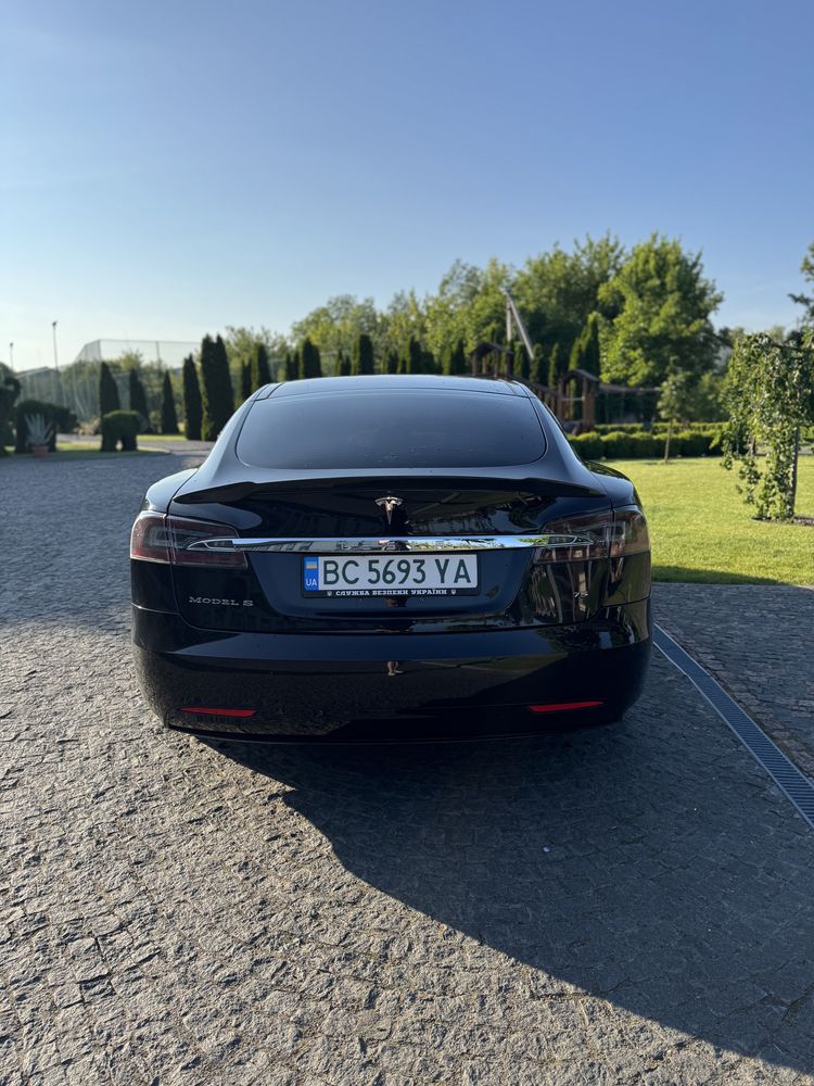 Продам Tesla model S