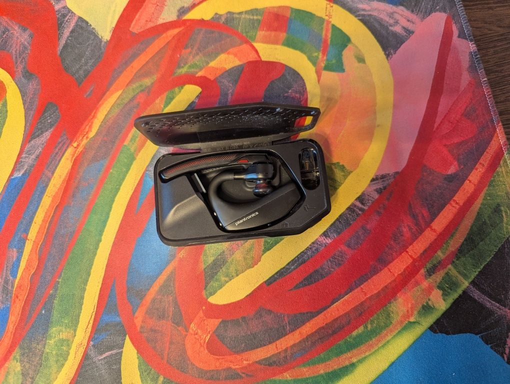 Гарнітура Plantronics Voyager 5200 plt