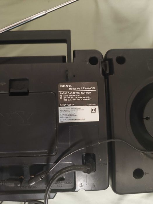 Магнитофон SONY cfs-w430L