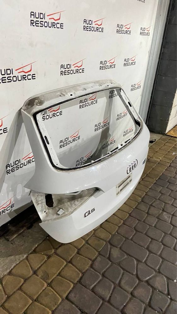 Кришка багажника ляда Audi Q5 8R0 09-16 рік біла Крышка