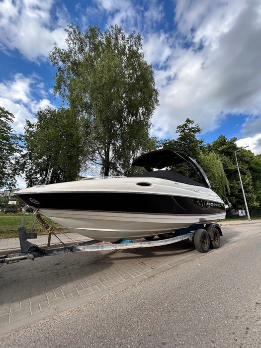 Łódź motorowa Regal 2450 LSC