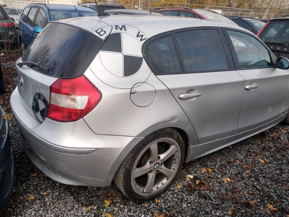 Maska błotnik zderzak drzwi BMW E87 titansilber