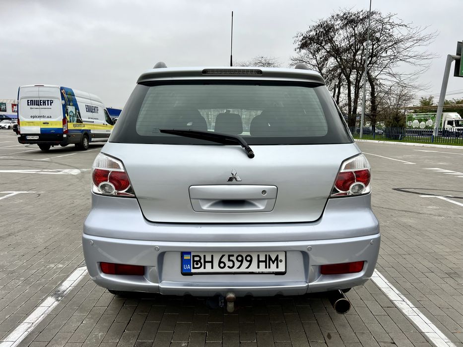 Mitsubishi Outlander 2008 2.0 мкпп