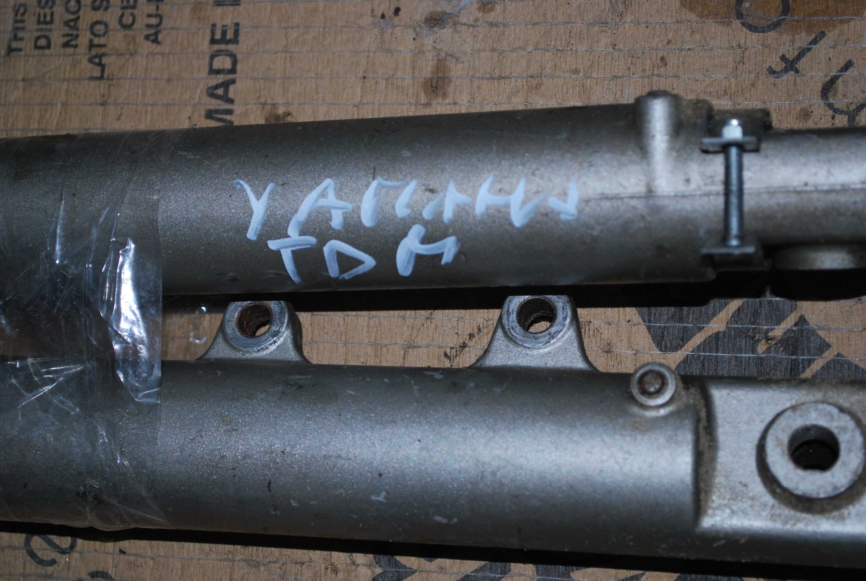 LAGI YAMAHA TDM część owiewki silnik lagi koło