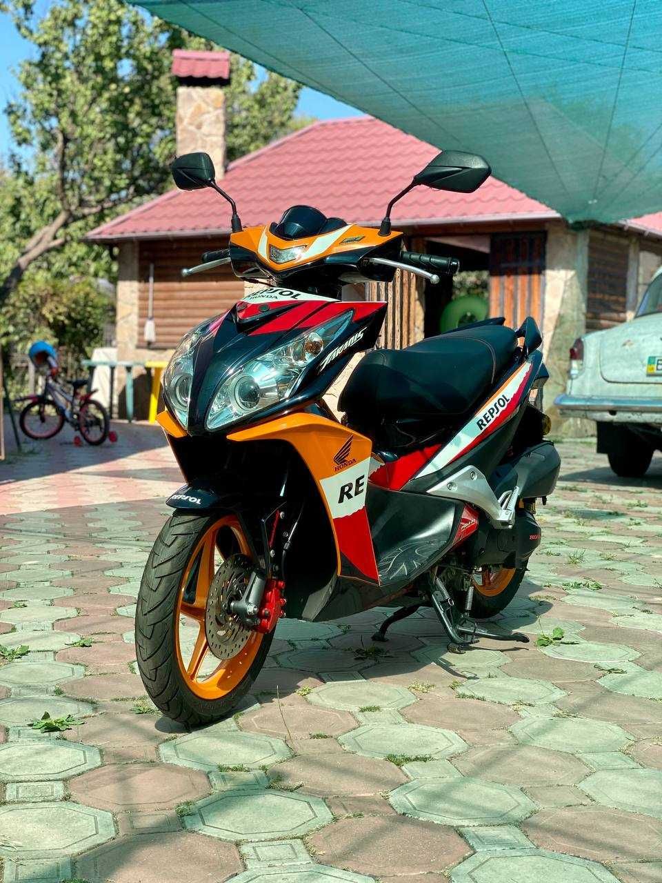 ЭКСКЛЮЗИВНЫЙ! Скутер HONDA TARAN IS 110 / мопед 2012г база Honda Dio