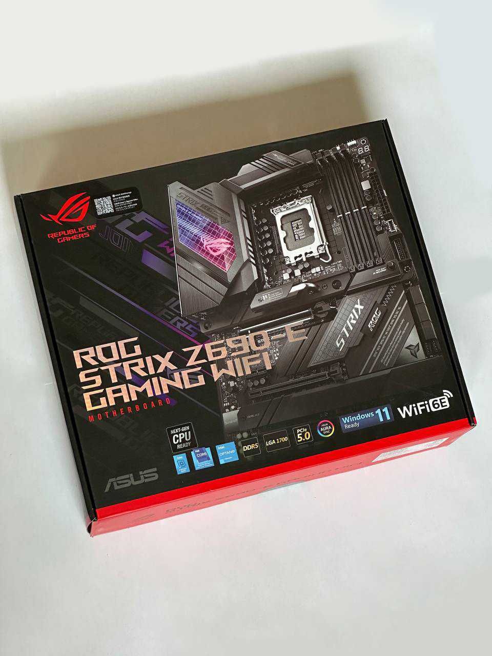 Материнська плата ASUS ROG Strix Z690-E WiFi ATX DDR5