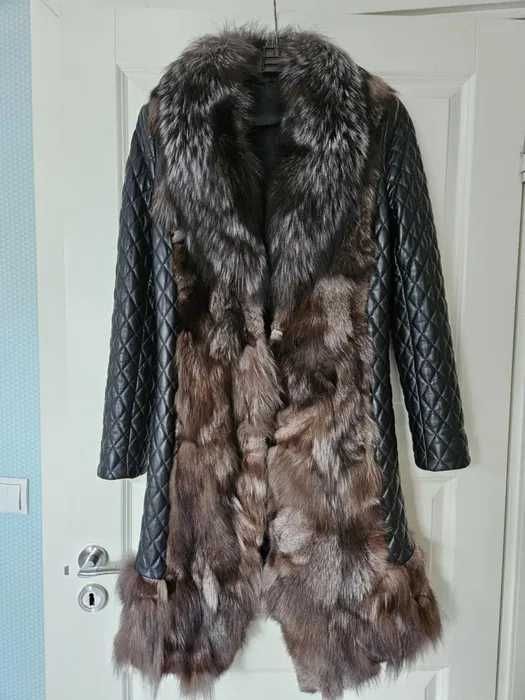 Płaszcz z prawdziwym Futrem