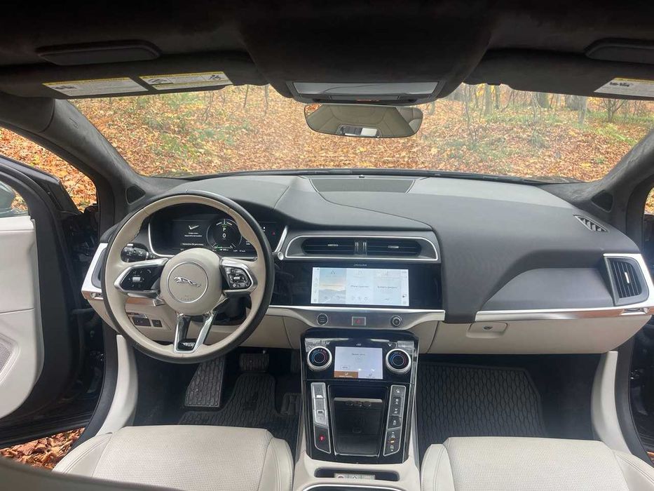 Продам автомобіль Jaguar I-Pace