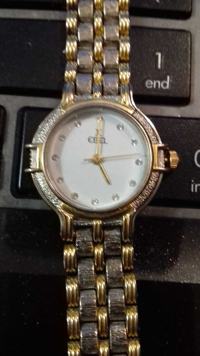 Женские наручные часы