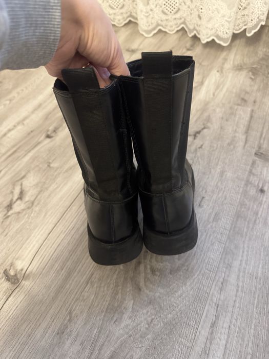 Челсі Zara чорні