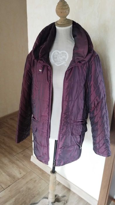 Opalizująca kurtka damska z kapturem rozm.42/44