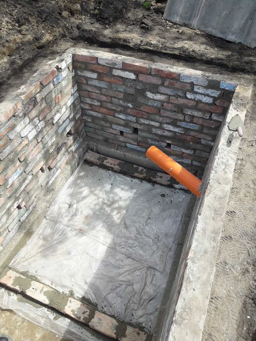 Земляные роботы.