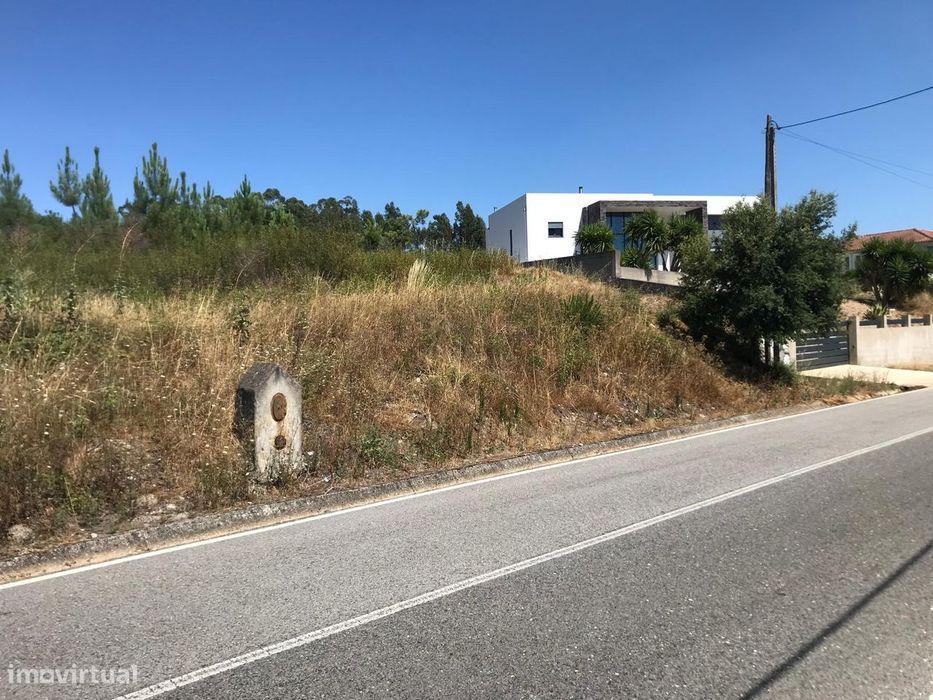 Terreno 2295m2 com 400m2 para ABC 2 pisos no Sardoal