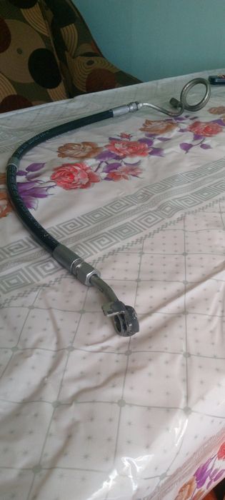 Шланг високого тиску на гідроуселітель руля на Ауди А4 В7