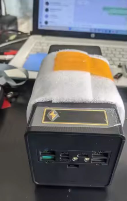 Корпус павербанка на 32 АКБ с быстро зарядкой +беспроводная. Новый