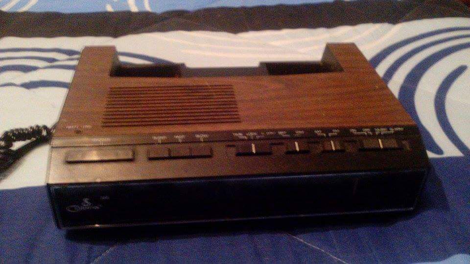 Rádio antigo Cobra é muito raro