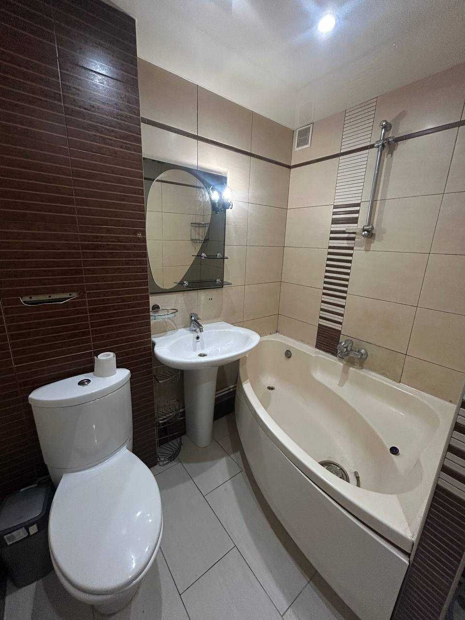Продам 3-кімнатну з капітальним ремонтом, Черемушки, Генерала Петрова