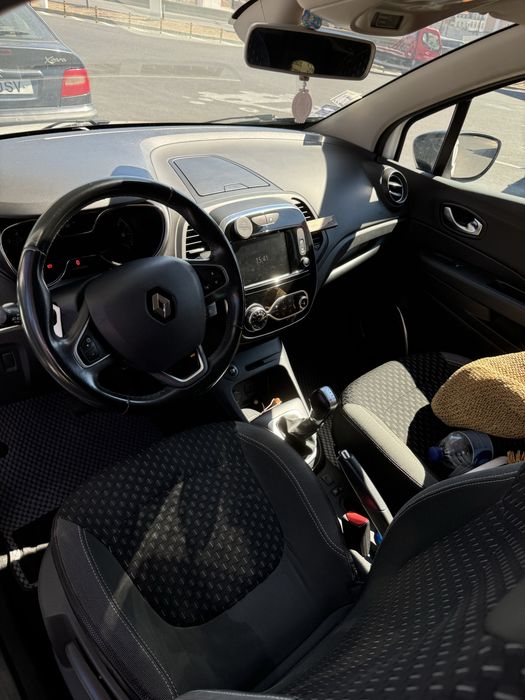 Renault Captur caixa automática