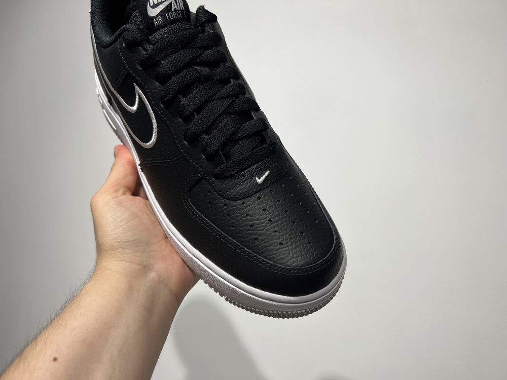 Кросівки Nike Air Force 1 07 FJ4211-001