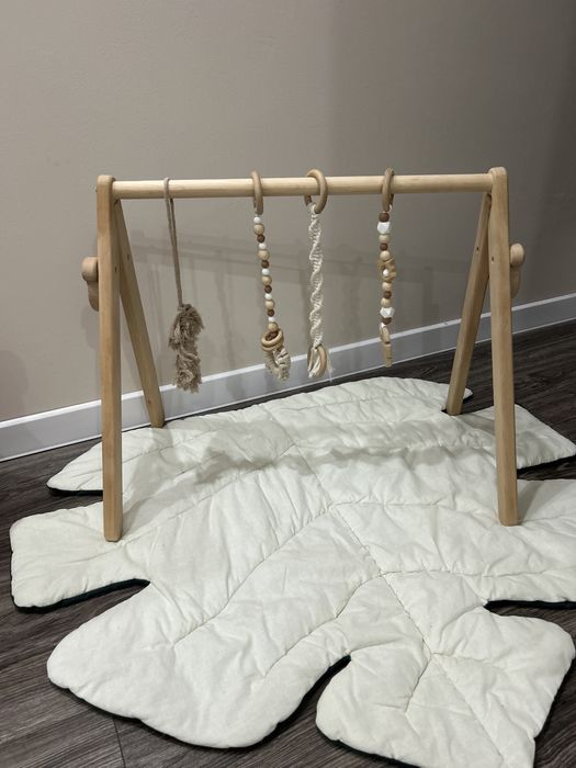 Продам дитячий підлоговий мобіль