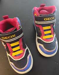 Świecące sneakersy buty dziecięce GEOX Grayjay 25