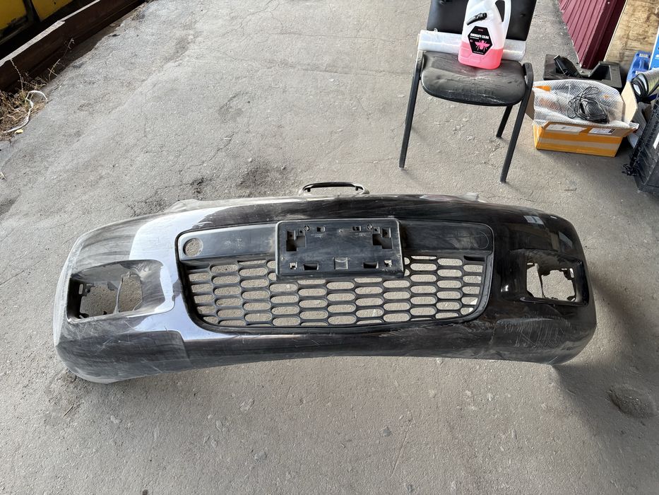 Бампер Mazda CX-7 під покраску, цілий.