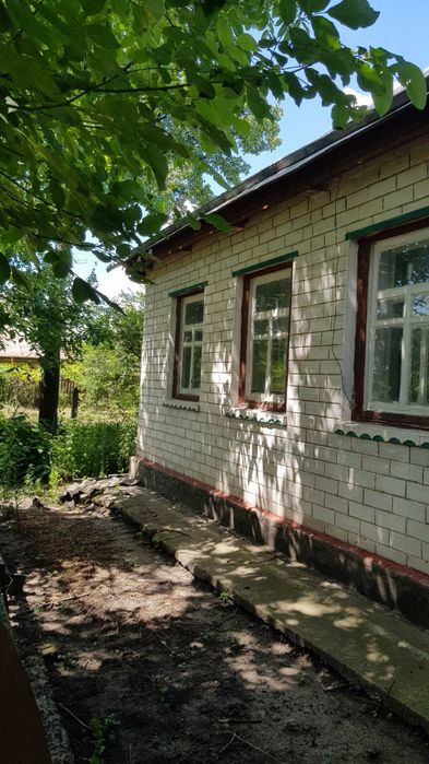 Будинок в Смілянському районі біля річки