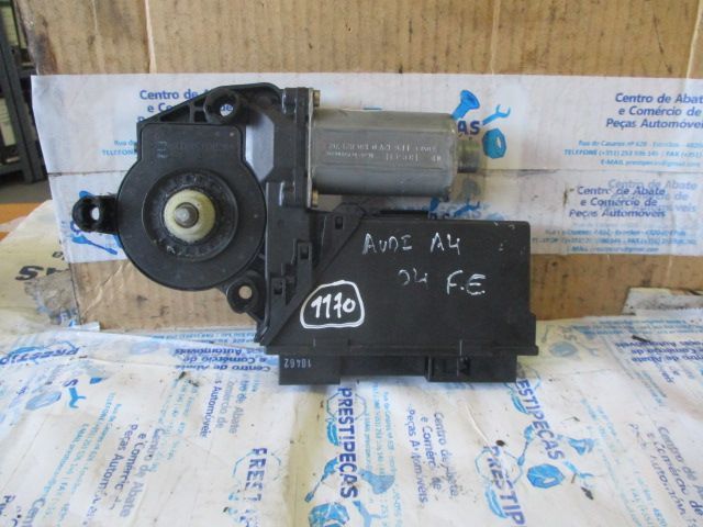Motor Elevador Vidro 0130821765 8E1959801B AUDI A4 2004 FE AUDI A4 B6 2003 1.9TDI 130CV 4P CINZA FE AUDI A4 B6 2003 2.5TDI 4X4 180CV 4P PRETO FE AUDI A4  8E FASE 1 2005 1.9TDI 130CV 4P PRETO FE