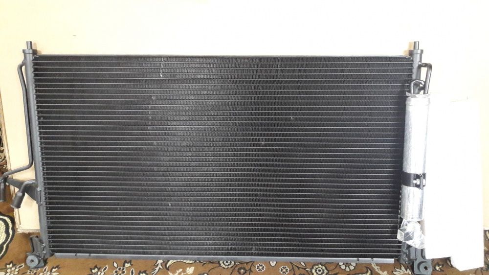 Продам радиатор кондиционера на Инфинити FX35