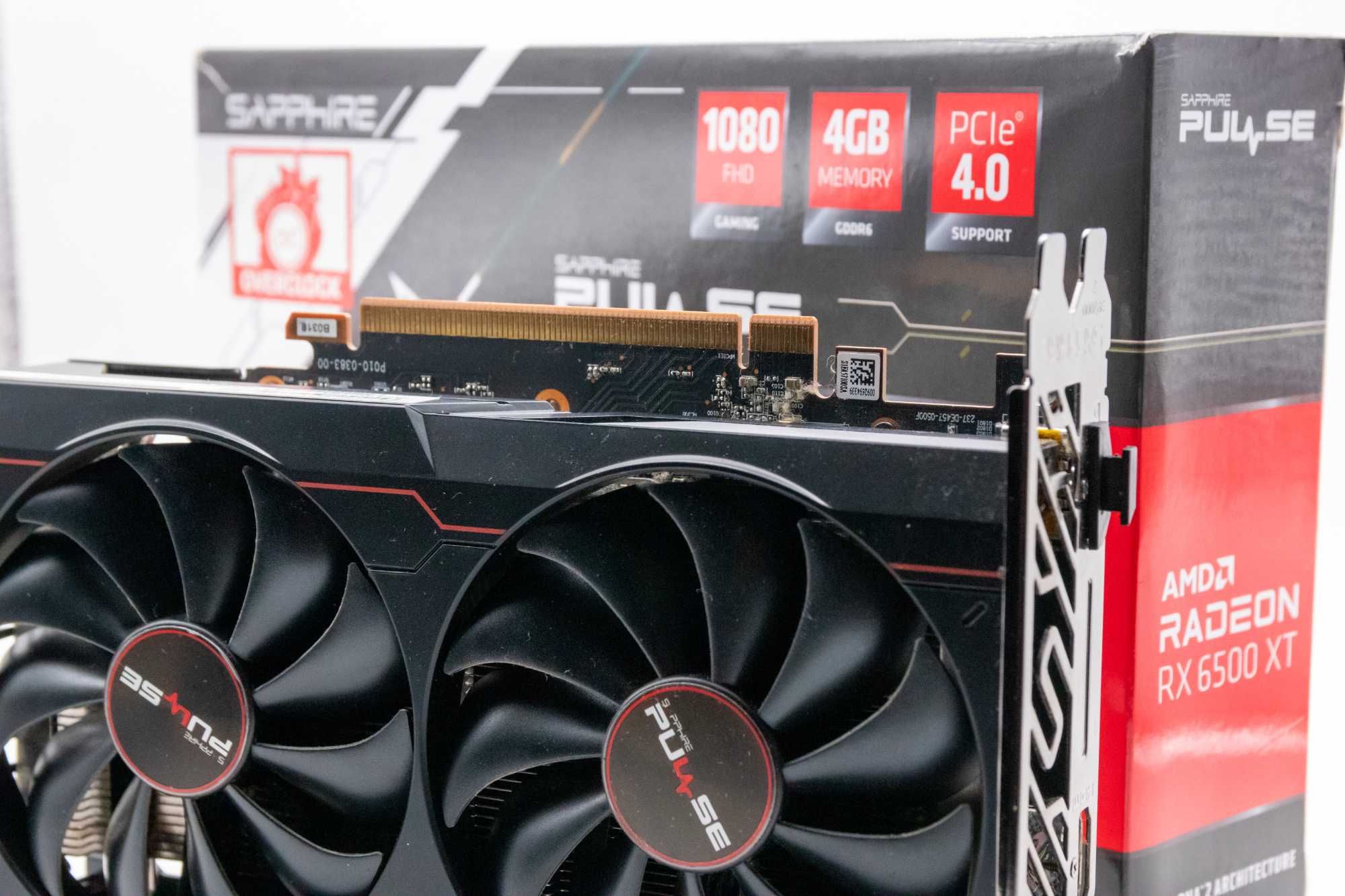 Placa Gráfica AMD RADEON RX6500 XT 4gb - Como nova