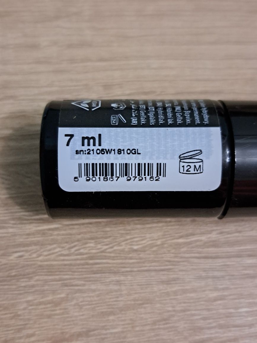 Nowy lakier hybrydowy semilac storng lime 182 manicure
