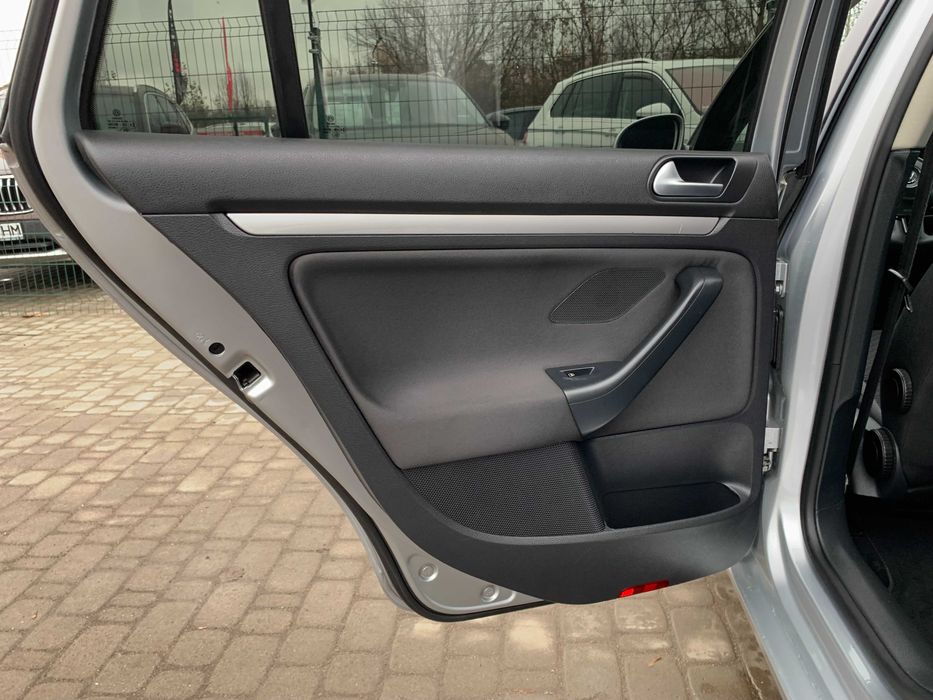 Volkswagen Golf 2013 1.6 дизель