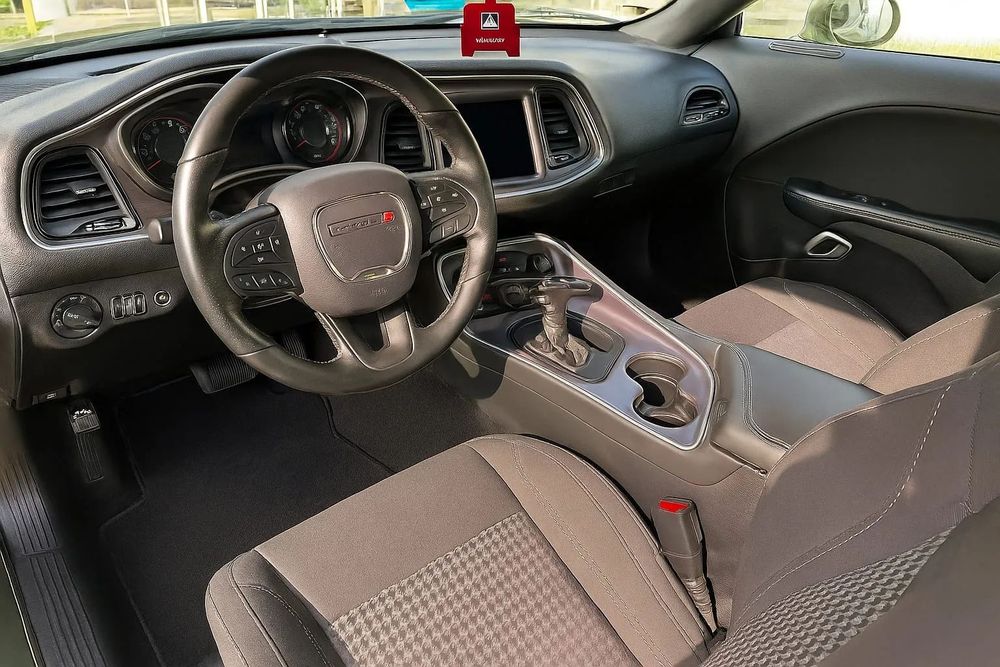 Dodge Challenger Dodge Challenger SXT V6