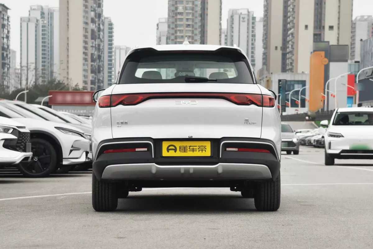 Електромобіль BYD Yuan Up .  AUTOCHINA  Кривий Ріг .