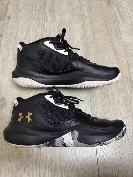 Кроссовки Under Armour Lockdown 6