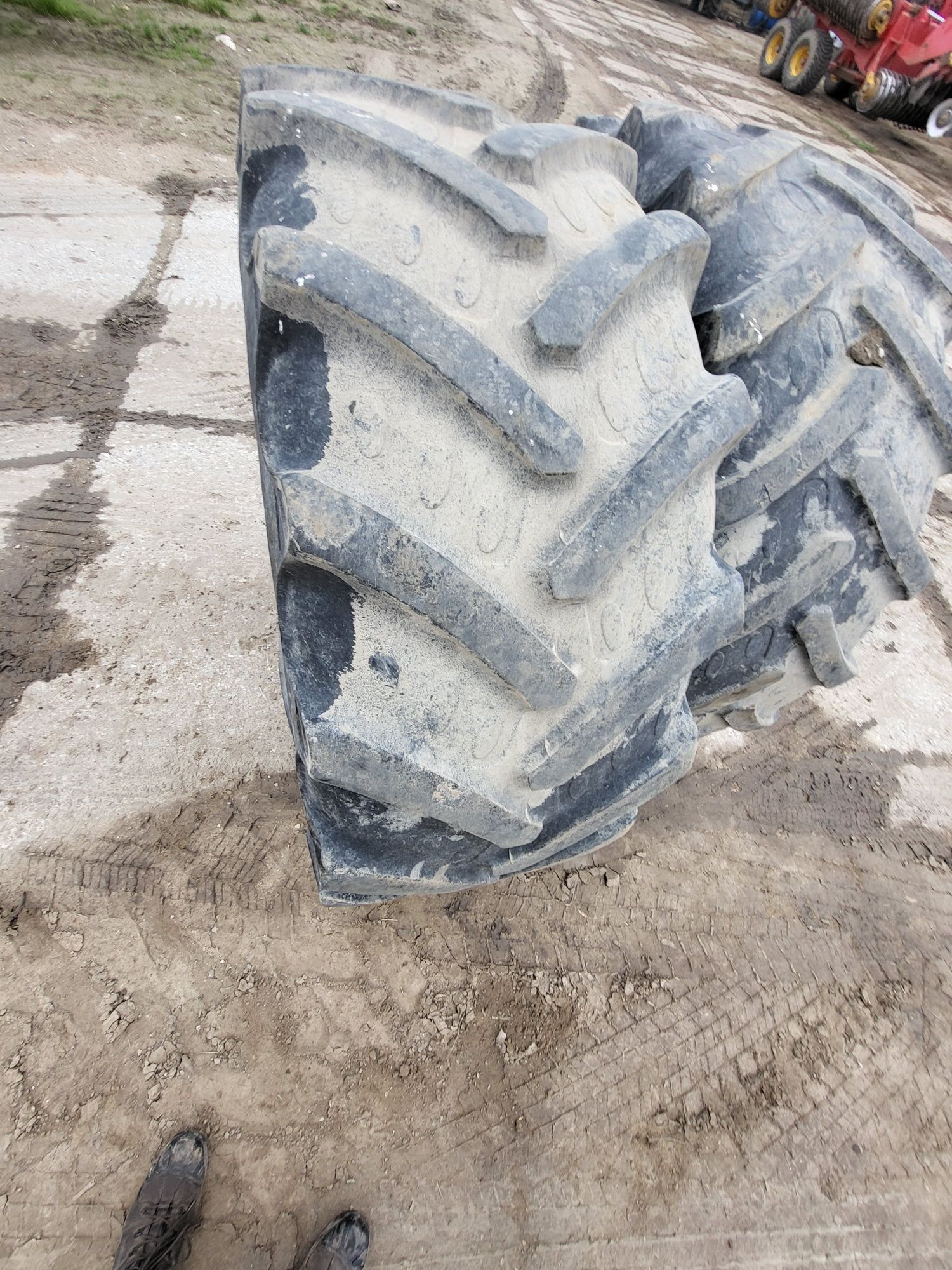 600/70 r30 BKT w cenie 2 szt., bez napraw  protektor 30-35%