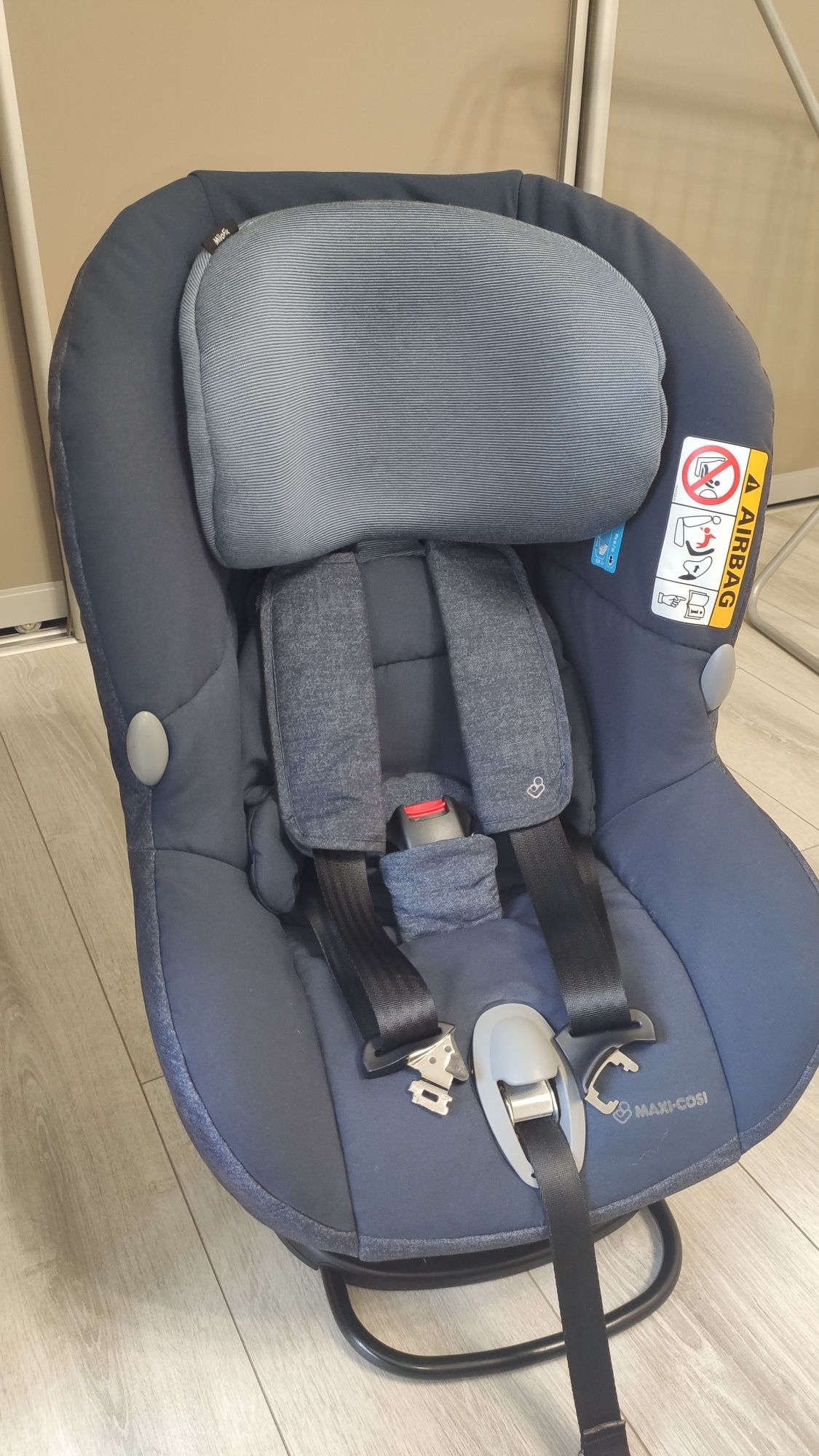 Автокрісло дитяче Maxi-Cosi  MiloFix
