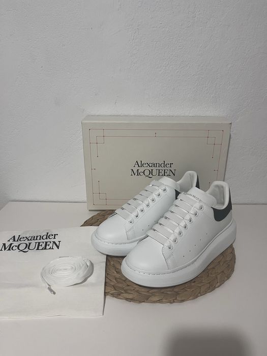 Alexander McQueen Novas