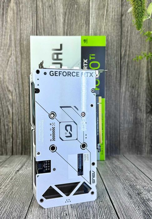 Видеокарта ASUS GeForce RTX 4060 Ti Dual OC White 1 шт. USED!
