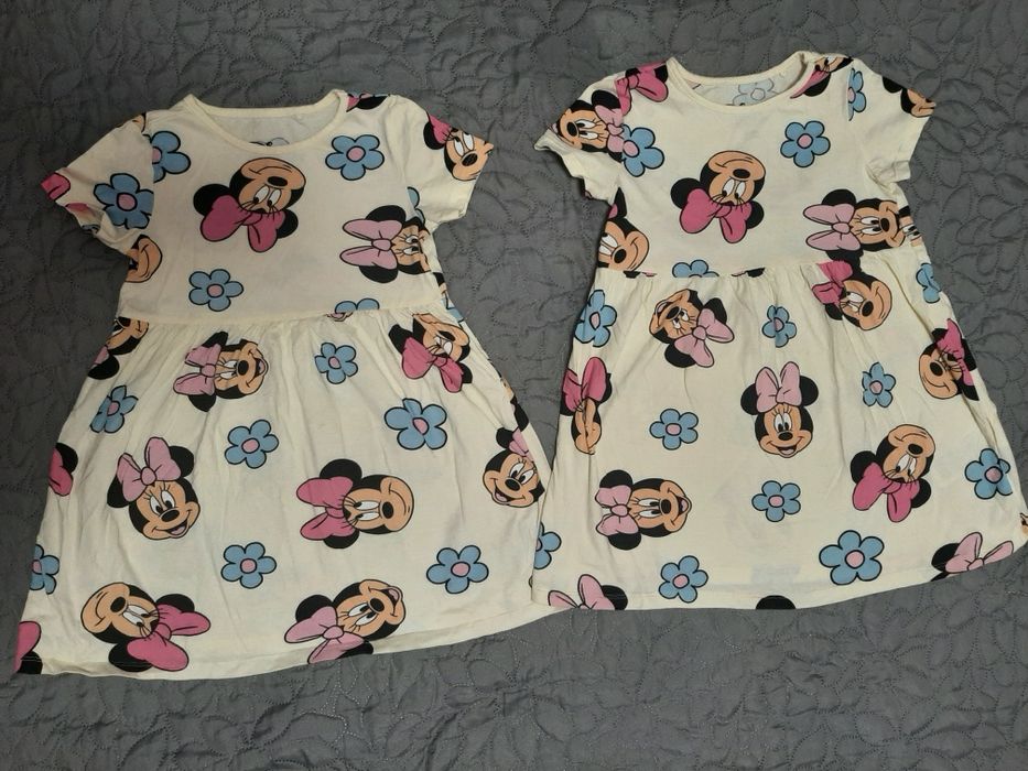Dwie sukienki dla dziewczynek